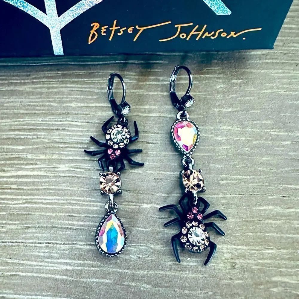 Betsey Johnson Crystal Spider Halloween Goth Earrings